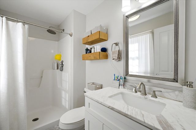 7 Boulder Court, Raymond, NH 03077