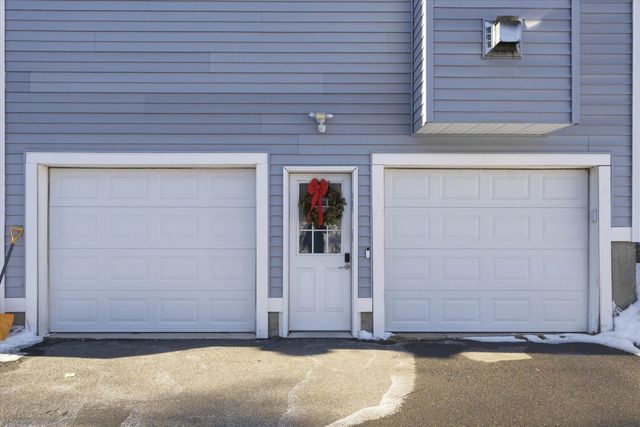 7 Boulder Court, Raymond, NH 03077