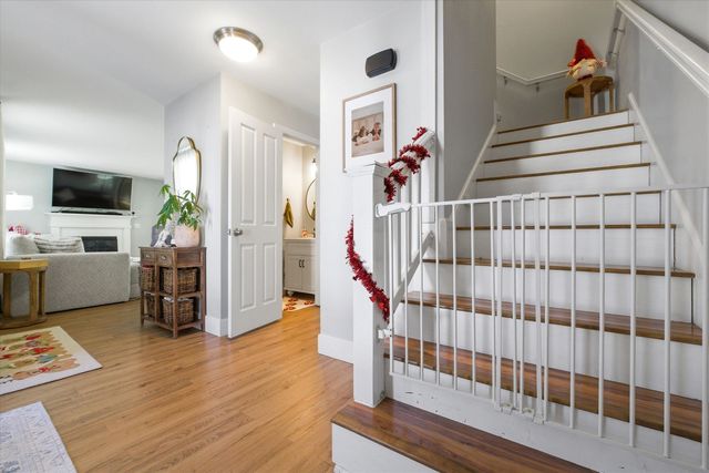 7 Boulder Court, Raymond, NH 03077