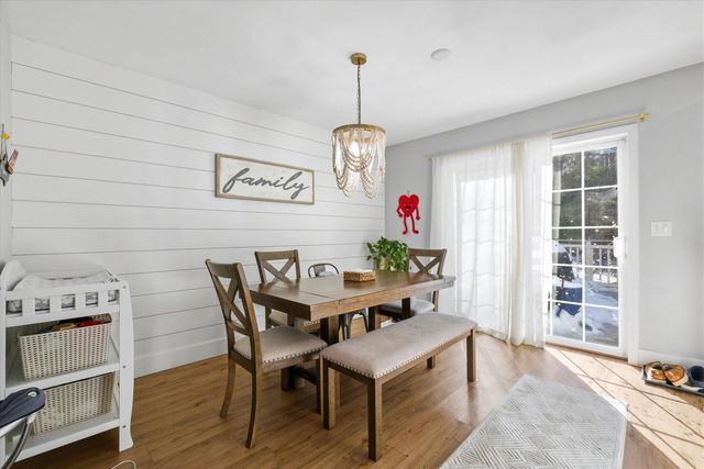 7 Boulder Court, Raymond, NH 03077