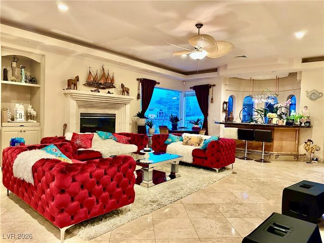 8101 Moonstone Circle, Las Vegas, NV 89128