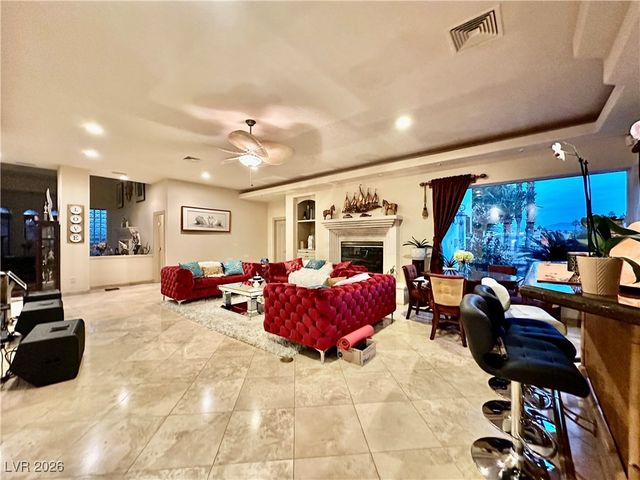 8101 Moonstone Circle, Las Vegas, NV 89128