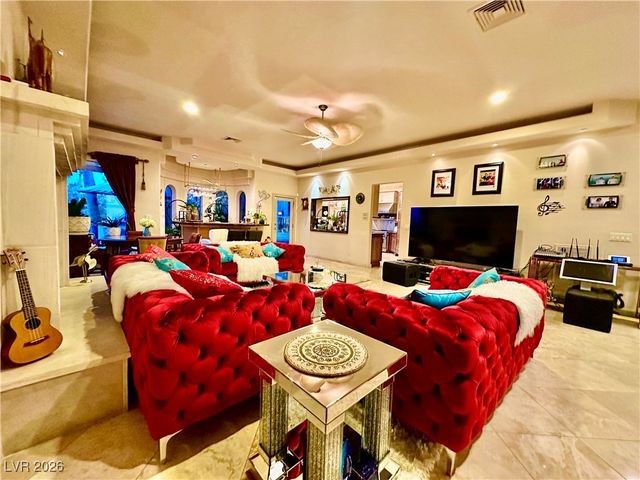 8101 Moonstone Circle, Las Vegas, NV 89128