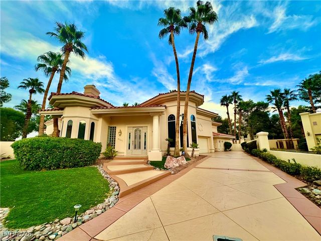 8101 Moonstone Circle, Las Vegas, NV 89128