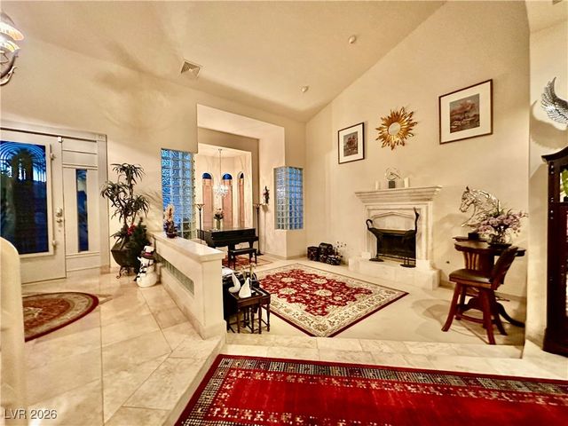 8101 Moonstone Circle, Las Vegas, NV 89128