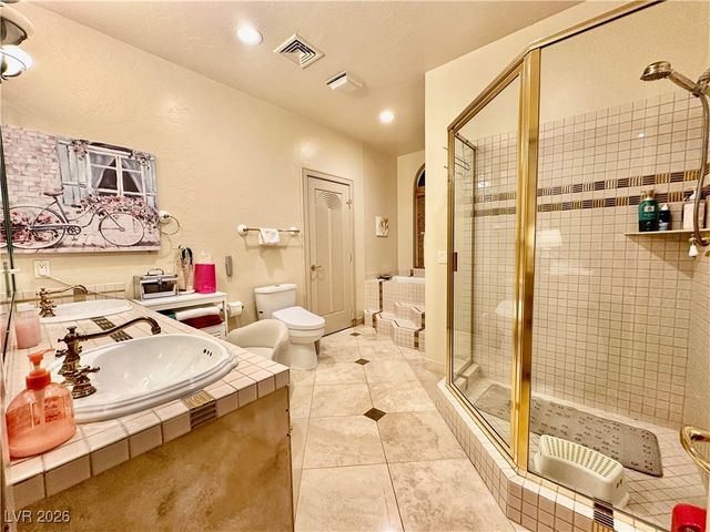 8101 Moonstone Circle, Las Vegas, NV 89128