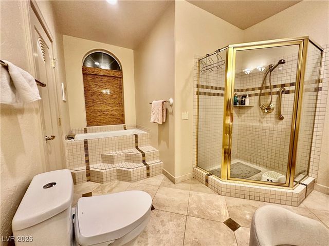 8101 Moonstone Circle, Las Vegas, NV 89128