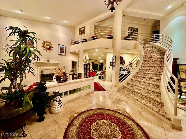 8101 Moonstone Circle, Las Vegas, NV 89128