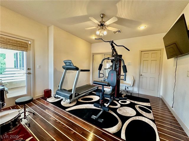 8101 Moonstone Circle, Las Vegas, NV 89128