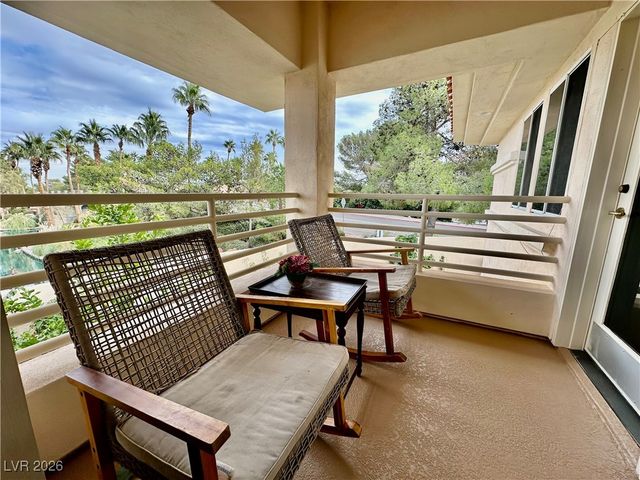 8101 Moonstone Circle, Las Vegas, NV 89128