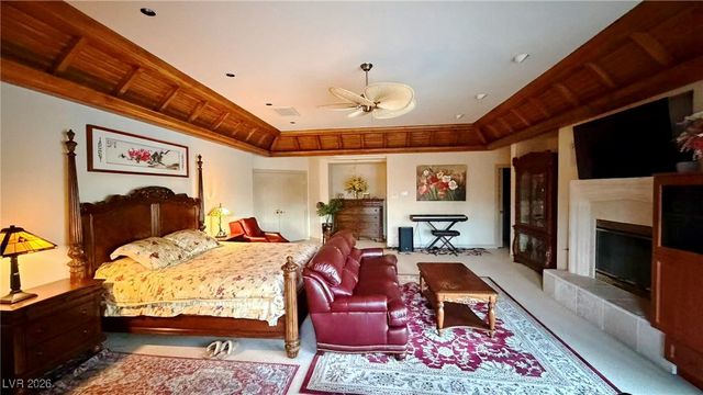 8101 Moonstone Circle, Las Vegas, NV 89128