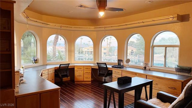 8101 Moonstone Circle, Las Vegas, NV 89128