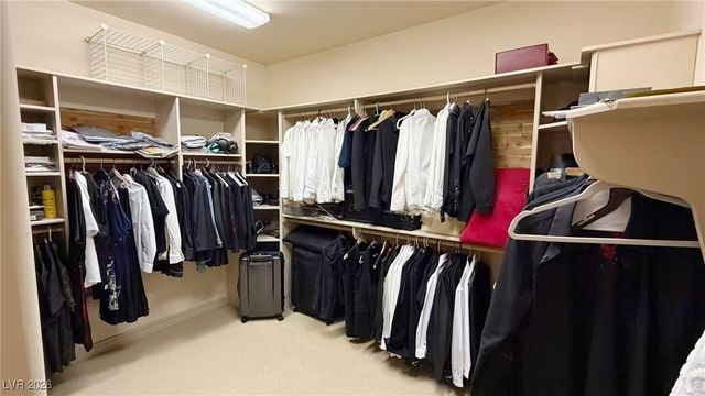 8101 Moonstone Circle, Las Vegas, NV 89128