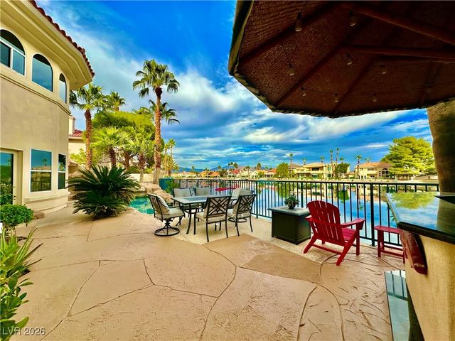 8101 Moonstone Circle, Las Vegas, NV 89128