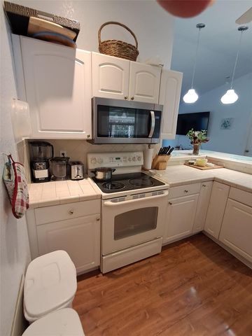 15113 GULISTAN AVENUE, Port Charlotte, FL 33953