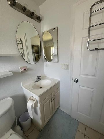 15113 GULISTAN AVENUE, Port Charlotte, FL 33953