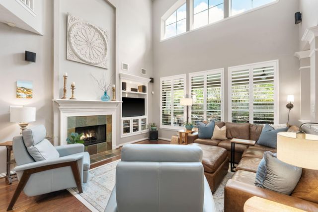 15 Monet Bend Place, The Woodlands, TX 77382