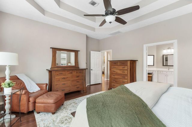 15 Monet Bend Place, The Woodlands, TX 77382