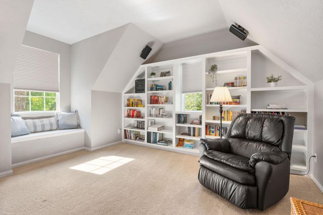 15 Monet Bend Place, The Woodlands, TX 77382