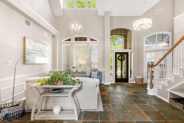 15 Monet Bend Place, The Woodlands, TX 77382