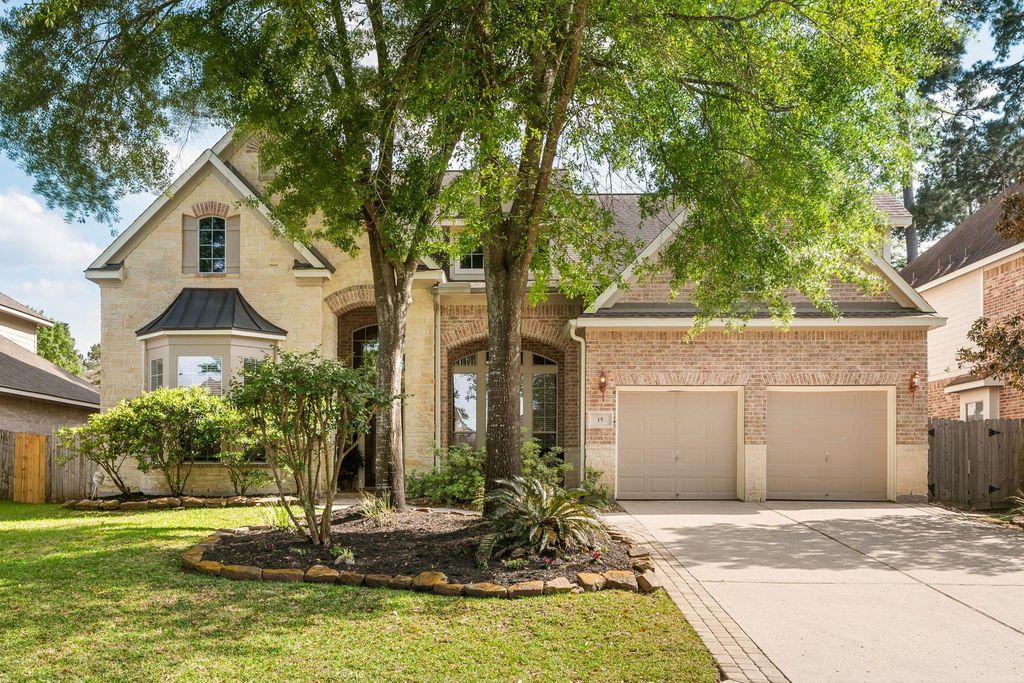 15 Monet Bend Place, The Woodlands, TX 77382