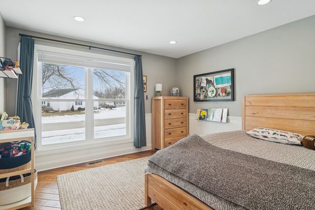 469 Pheasant Ridge Road, Lake Zurich, IL 60047