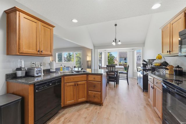 12411 Tanzanite Court, Fort Wayne, IN 46818