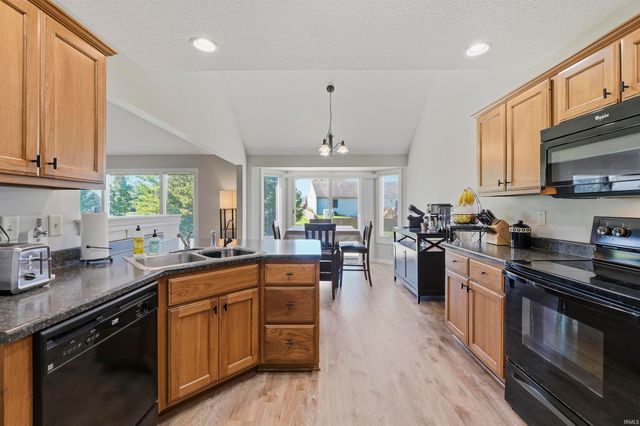 12411 Tanzanite Court, Fort Wayne, IN 46818