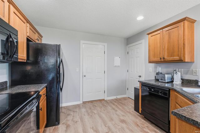 12411 Tanzanite Court, Fort Wayne, IN 46818