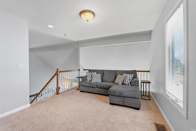 12411 Tanzanite Court, Fort Wayne, IN 46818