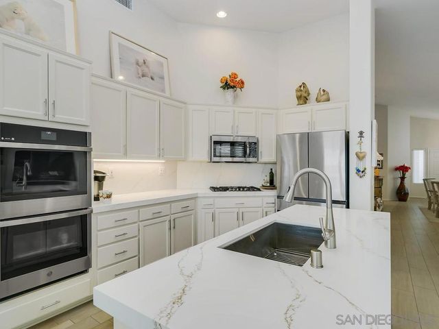 6028 Dassia Way, Oceanside, CA 92056