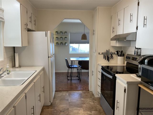 72 PINDO PALM STREET W, Largo, FL 33770