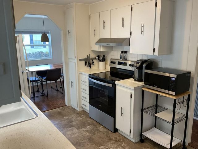 72 PINDO PALM STREET W, Largo, FL 33770