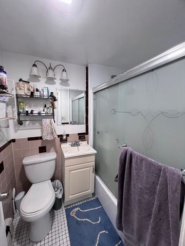 2-4 Holmes St, Boston, MA 02134