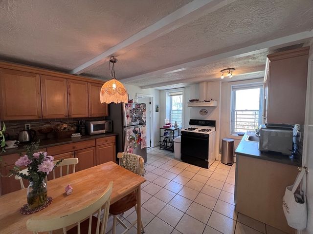 2-4 Holmes St, Boston, MA 02134