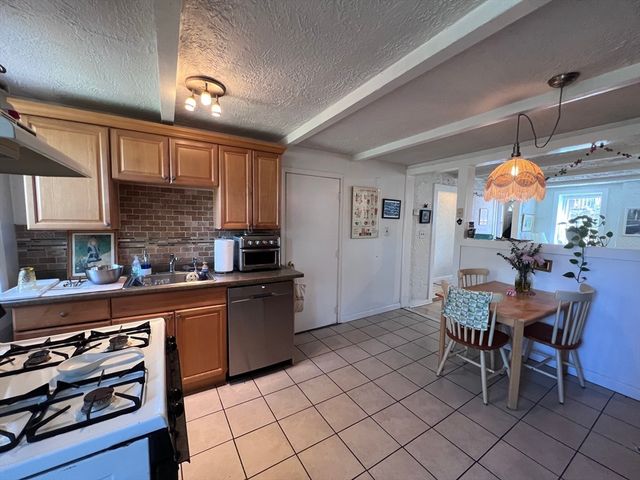 2-4 Holmes St, Boston, MA 02134