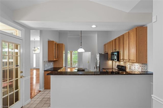 3 Holly Springs Lane, Greensboro, NC 27455