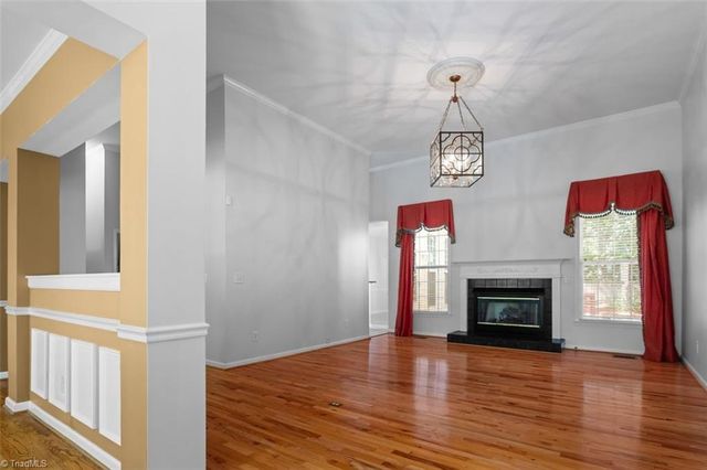 3 Holly Springs Lane, Greensboro, NC 27455