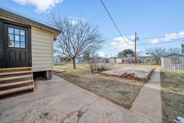 422 Ryon, Big Spring, TX 79720