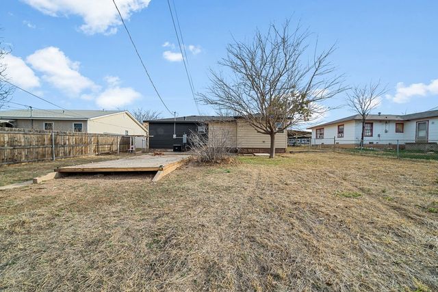 422 Ryon, Big Spring, TX 79720