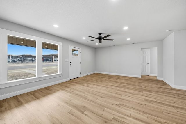 422 Ryon, Big Spring, TX 79720