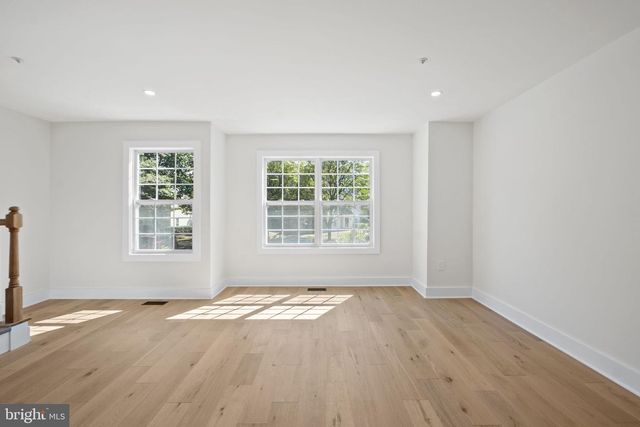 7232 MAHOGANY DR #5, Landover, MD 20785