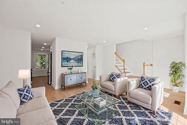 7232 MAHOGANY DR #5, Landover, MD 20785