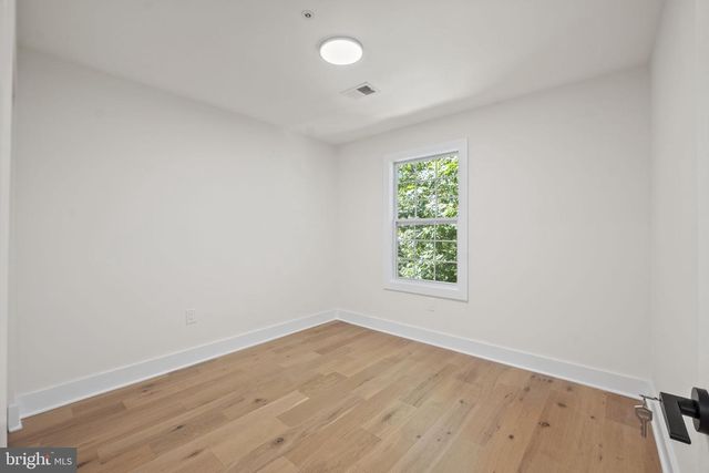 7232 MAHOGANY DR #5, Landover, MD 20785