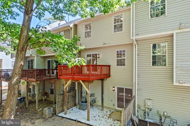 7232 MAHOGANY DR #5, Landover, MD 20785