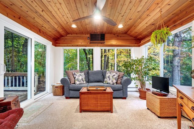 13 Cedar Lane, Medfield, MA 02052
