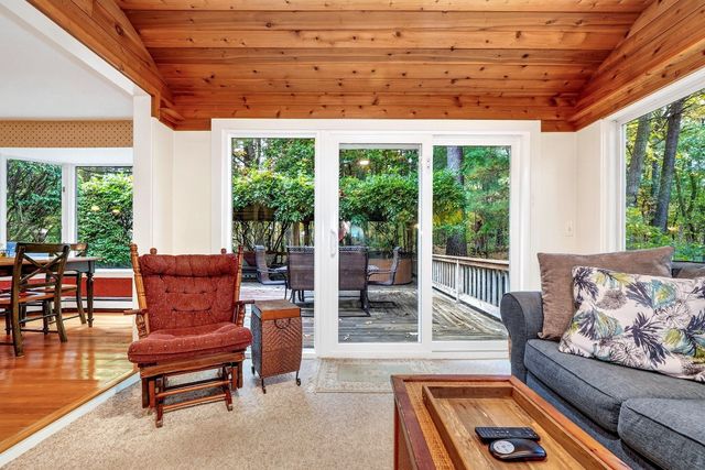 13 Cedar Lane, Medfield, MA 02052