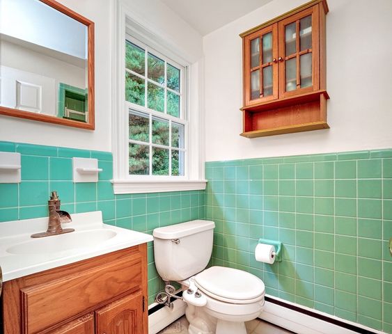 13 Cedar Lane, Medfield, MA 02052