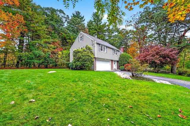 13 Cedar Lane, Medfield, MA 02052