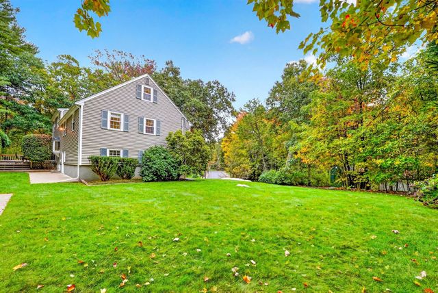 13 Cedar Lane, Medfield, MA 02052